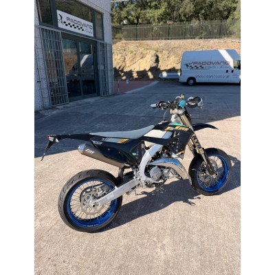 TM SMR 125 - 2026 BLACK...