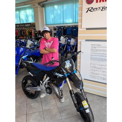 YAMAHA YZ 125 LIMITED 1/10...